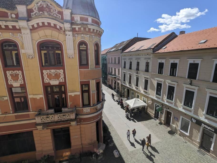 Boheme Central Apartment Temesvár Kültér fotó